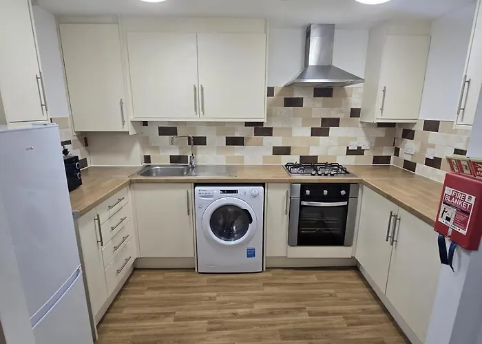 262-280 דירה לידס